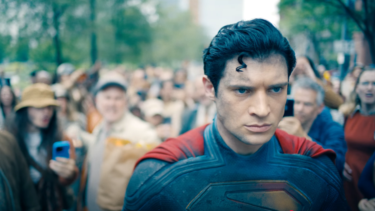 Superman is hounded by a mob in Superman